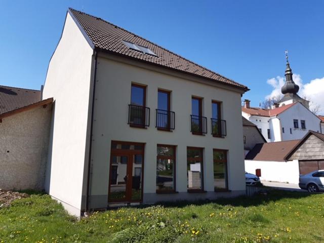 Apartman Kamenice Kamenice nad Lipou Eksteriør billede